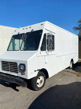 Chevy Box Truck - cars & trucks - by owner - vehicle automotive sale for sale in Memphis, TN