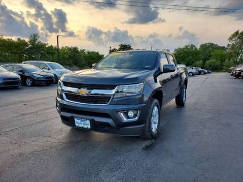 2017 Chevrolet Colorado 4WD Crew Cab LT with Lighting, interior, dual for sale in Grayslake, IL