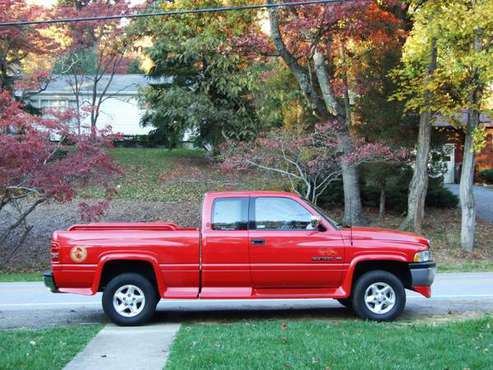 1996 Dodge Ram 1500 4x4 Richard Petty Edition. - cars & trucks - by... for sale in Arden, NC