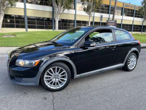 2010 Volvo C30 T5 Clean Title 15 Service Records 6 Speed Manual for sale in Irvine, CA