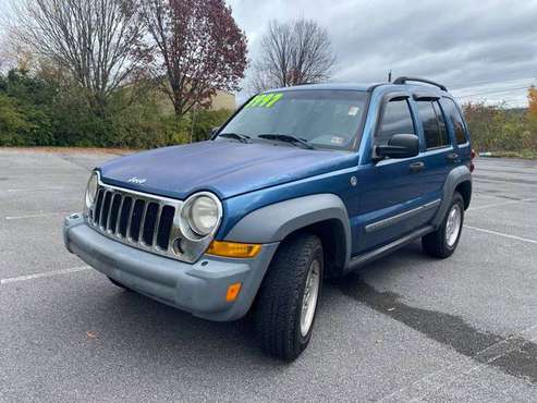 2005 JEEP LIBERTY SPORT 4x4 - cars & trucks - by dealer - vehicle... for sale in Bristol, TN