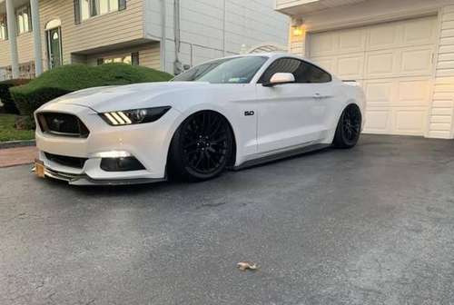 2017 Ford Mustang - cars & trucks - by owner - vehicle automotive sale for sale in Oceanside, NY