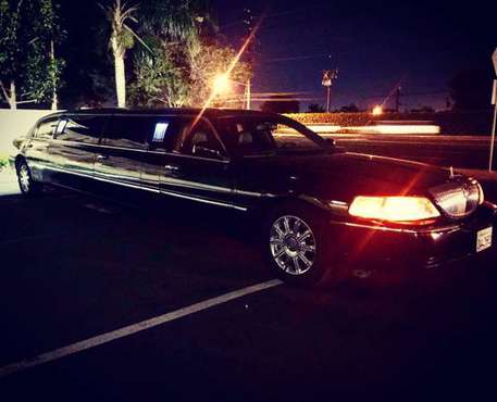 2007 Lincoln Town Car - cars & trucks - by owner - vehicle... for sale in Long Beach, CA