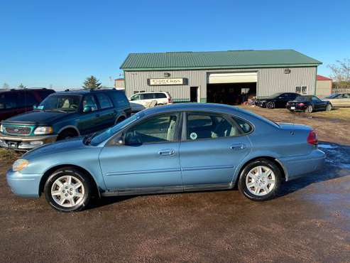 2007 Ford Taurus SE**ONLY 107,000 Miles** - cars & trucks - by... for sale in Sioux Falls, SD