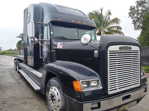 1996 Flatbed Tow Truck Freightliner FLD120 - cars & trucks - by... for sale in Miami, FL