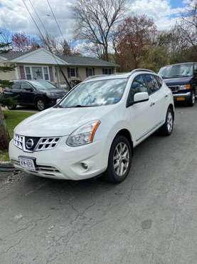 2011 Nissan Rogue SV for sale in West Babylon, NY