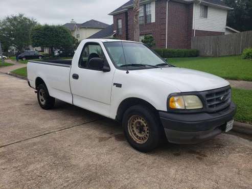 2003 Ford f150 XL v6 auto long bed 8 168k has A/C 8FT BED Runs for sale in Houston, TX
