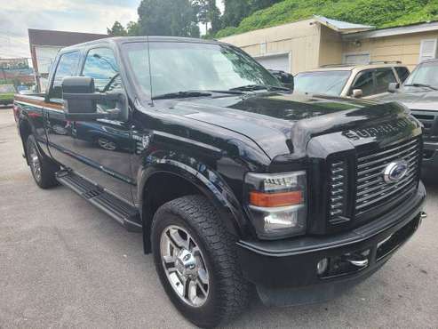 2008 FORD F250 HARLEY DAVIDSON EDITION CREW CAB 4X4 - cars & trucks... for sale in Knoxville, TN