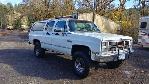 1987 3/4 ton SUBURBAN 4X4 - cars & trucks - by owner - vehicle... for sale in Carlton, OR