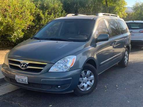 2007 Hyundai Entourage - cars & trucks - by owner - vehicle... for sale in Sunland, CA