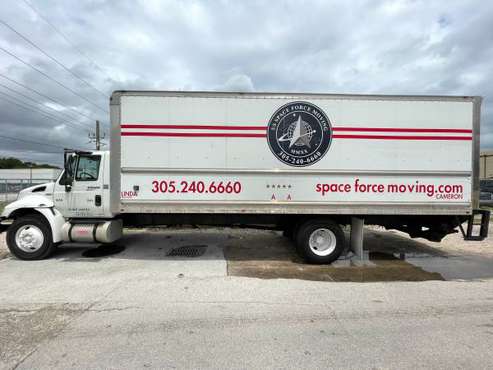2012 international 26 ft box truck only21k negotiable - cars & for sale in Miami, FL