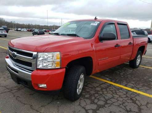 2010 CHEVY SILVERADO CREW CAB 4X4 LT HEATED LEATHER SEATS! - cars & for sale in Kewanee, IL