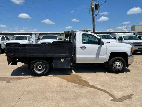 2016 Chevrolet Flatbed Dually 6 0 Gas Automatic Only 90k miles for sale in Mansfield, TX