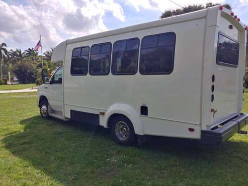 Ford E350 Shuttle Bus very well maintained - - by for sale in Punta Gorda, FL