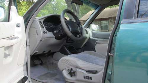 2000 Ford Explorer XLT for sale in Cleburne, TX