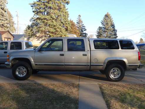 2000 CHEVY K2500 4X4 - cars & trucks - by owner - vehicle automotive... for sale in Saint Paul, MN