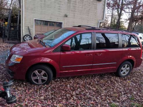 2010 Dodge Grand Caravan SXT - cars & trucks - by owner - vehicle... for sale in Poughkeepsie, NY