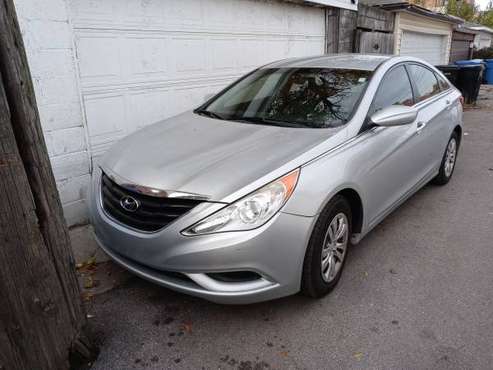 2011 Hyunday Sonata 4 cil - cars & trucks - by owner - vehicle... for sale in Chicago, IL