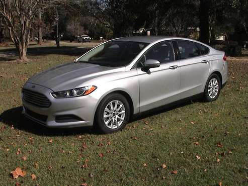 2016 Ford Fusion SE one owner - cars & trucks - by dealer - vehicle... for sale in Headland, AL
