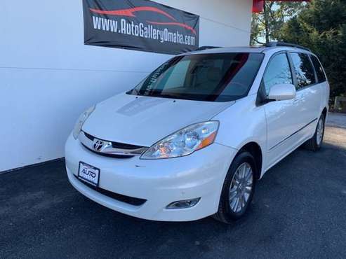 2010 TOYOTA SIENNA XLE - cars & trucks - by dealer - vehicle... for sale in Omaha, NE