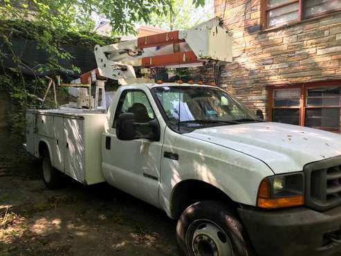 2001 Ford 450 bucket truck for sale in Waldorf, MD