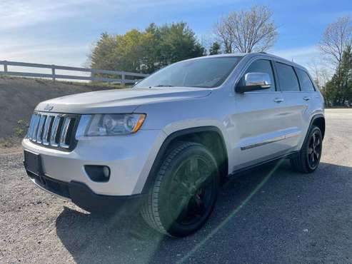 2012 Jeep Grand Cherokee 4x4 Overland LEATHER NAVIGATION SUN ROOF! for sale in Kittery, ME