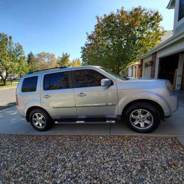 2011 Honda Pilot Touring **Warranty**LOW MILEAGE** for sale in Fort Collins, CO