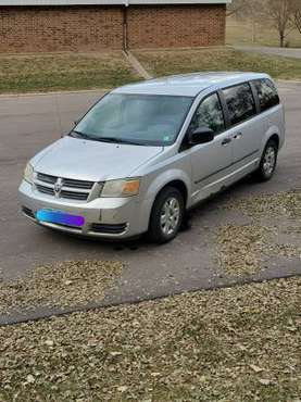 '08 Dodge Grand Caravan - cars & trucks - by owner - vehicle... for sale in Sioux City, IA