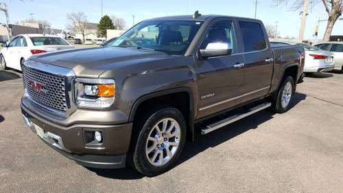 2015 GMC SIERRA DENALI 4X4 with 134, 180 on it AND POWERTRAIN for sale in Sioux Falls, SD