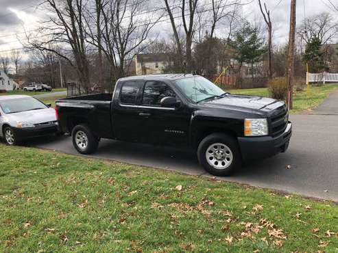 Chevy Silverado - cars & trucks - by owner - vehicle automotive sale for sale in West Hartford, CT