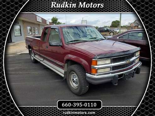 1995 Chevrolet C/K 2500 Ext. Cab 8-ft. Bed 4WD diesel for sale in Macon, MO