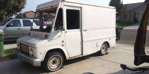 1971 international metro step van - cars & trucks - by owner -... for sale in Dinuba, CA
