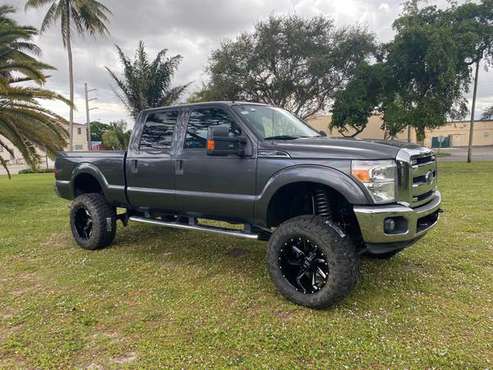 2015 FORD F-250 SHORT BED CREW CAB 4X4 LIFTED - cars & trucks - by... for sale in Fort Lauderdale, FL