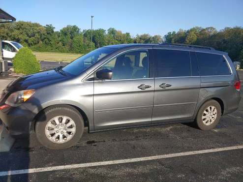 2010 Honda Odyssey 39k miles EX-L Grey leather sunroof - cars & for sale in Sesser, IL