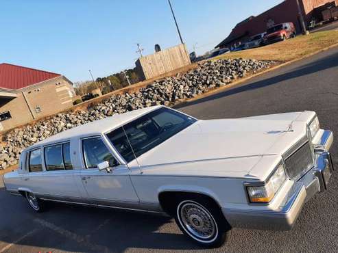 1-owner Like New Cadillac Fleetwood Brougham Limousine Only 19k for sale in Cabot, AR