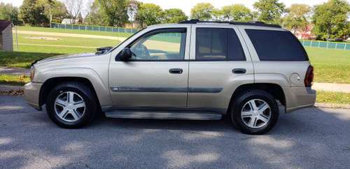 2004 Chevy Trailblazer LS 4x4 - cars & trucks - by owner - vehicle... for sale in reading, PA