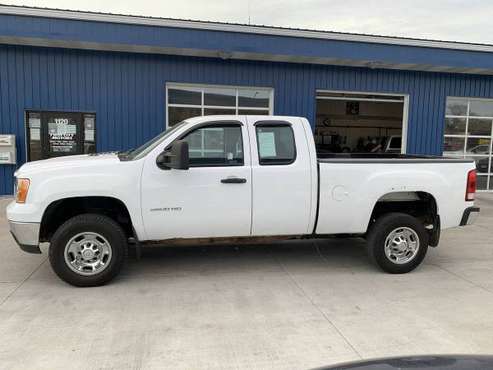 2011 GMC Sierra 2500HD/6 0L V8 4x4 - - by for sale in Grand Forks, MN