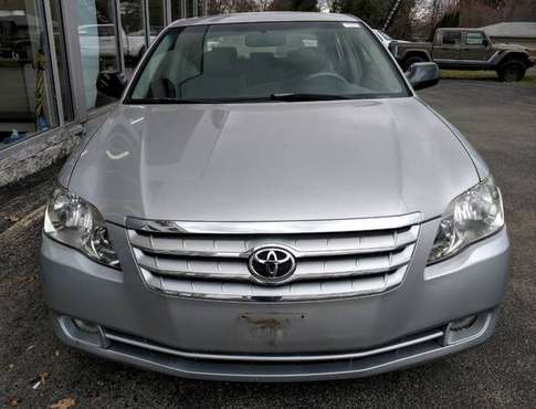 2008 Toyota Avalon Limited (Sunroof) - cars & trucks - by dealer -... for sale in Loves Park, IL