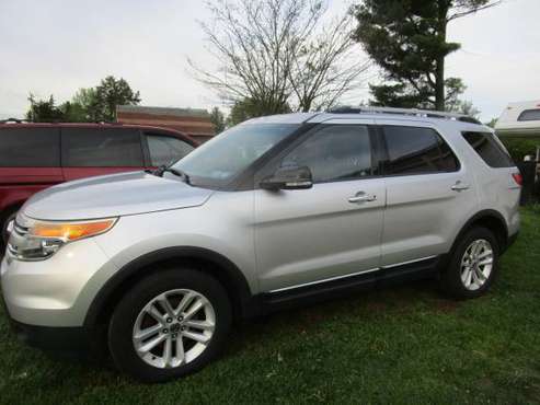 2011 Ford explorer XLT 3 5l loaded 4x4 leather - - by for sale in York Haven, PA