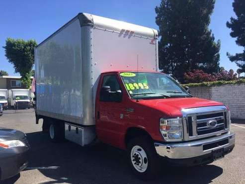 2015 FORD ECONOLINE E350 14FT BOX TRUCK WITH LIFTGATE HIGH CUBE NICE for sale in Fremont, CA