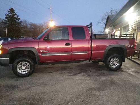 07 CHEVY SILVERADO 2500HD 4X4 - cars & trucks - by dealer - vehicle... for sale in Franklin, OH