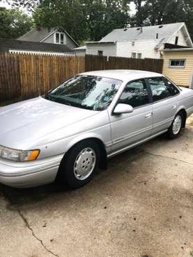 1995 Ford Taurus for sale in Muskegon, MI
