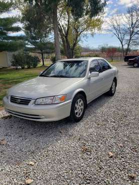 2000 Toyota Camry Le - cars & trucks - by owner - vehicle automotive... for sale in Greenfield, IN