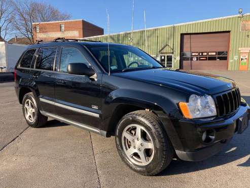 2007 JEEP GRAND CHEROKEE Laredo - - by dealer for sale in Poughkeepsie, NY
