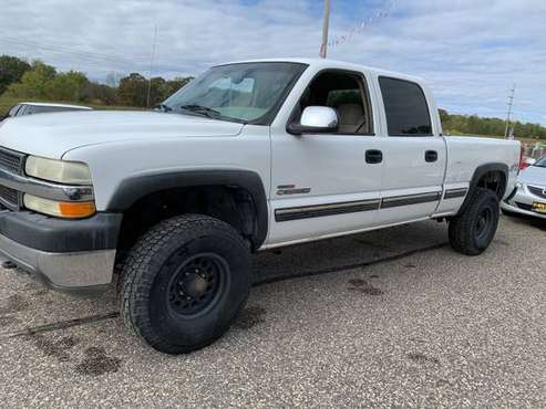 2002 Chevrolet Silverado 2500 Short Bed - cars & trucks - by dealer... for sale in Portage, WI