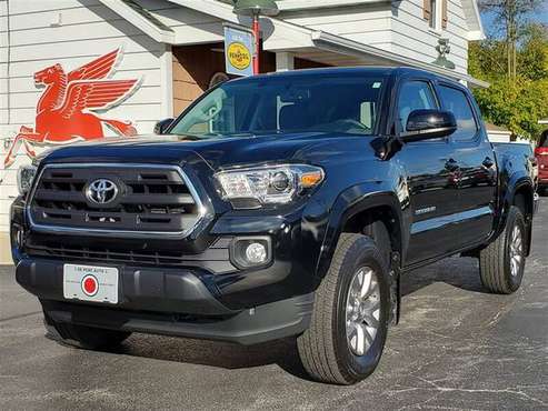 2017 Toyota Tacoma SR5 V6 - cars & trucks - by dealer - vehicle... for sale in De Pere, WI