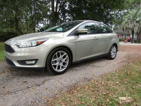 2015 *Ford* *Focus* *LEATHER AND LOADED W/WARRANTY - cars & trucks -... for sale in Garden city, GA