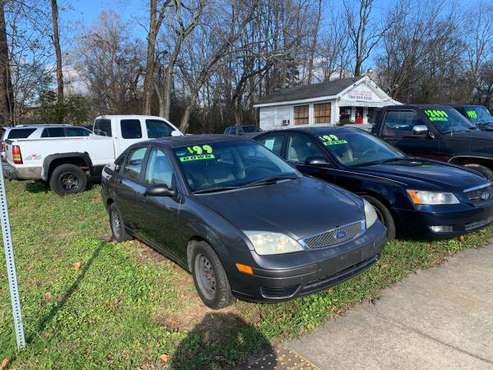 2006 Ford Focus ZX4 Gas Saver - cars & trucks - by dealer - vehicle... for sale in Buford, GA