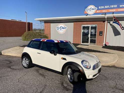 2009 MINI COOPER BASE - - by dealer - vehicle for sale in Hickory, NC