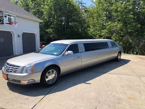 2006 Cadillac DTS Limousine - cars & trucks - by owner - vehicle... for sale in ENDICOTT, NY
